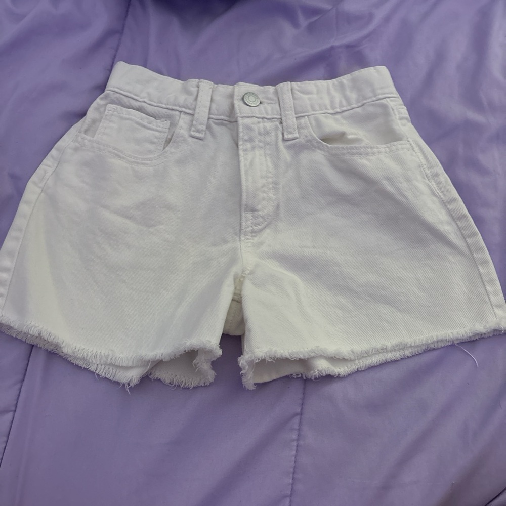Old navy girls white high rise adjustable waist shorts!